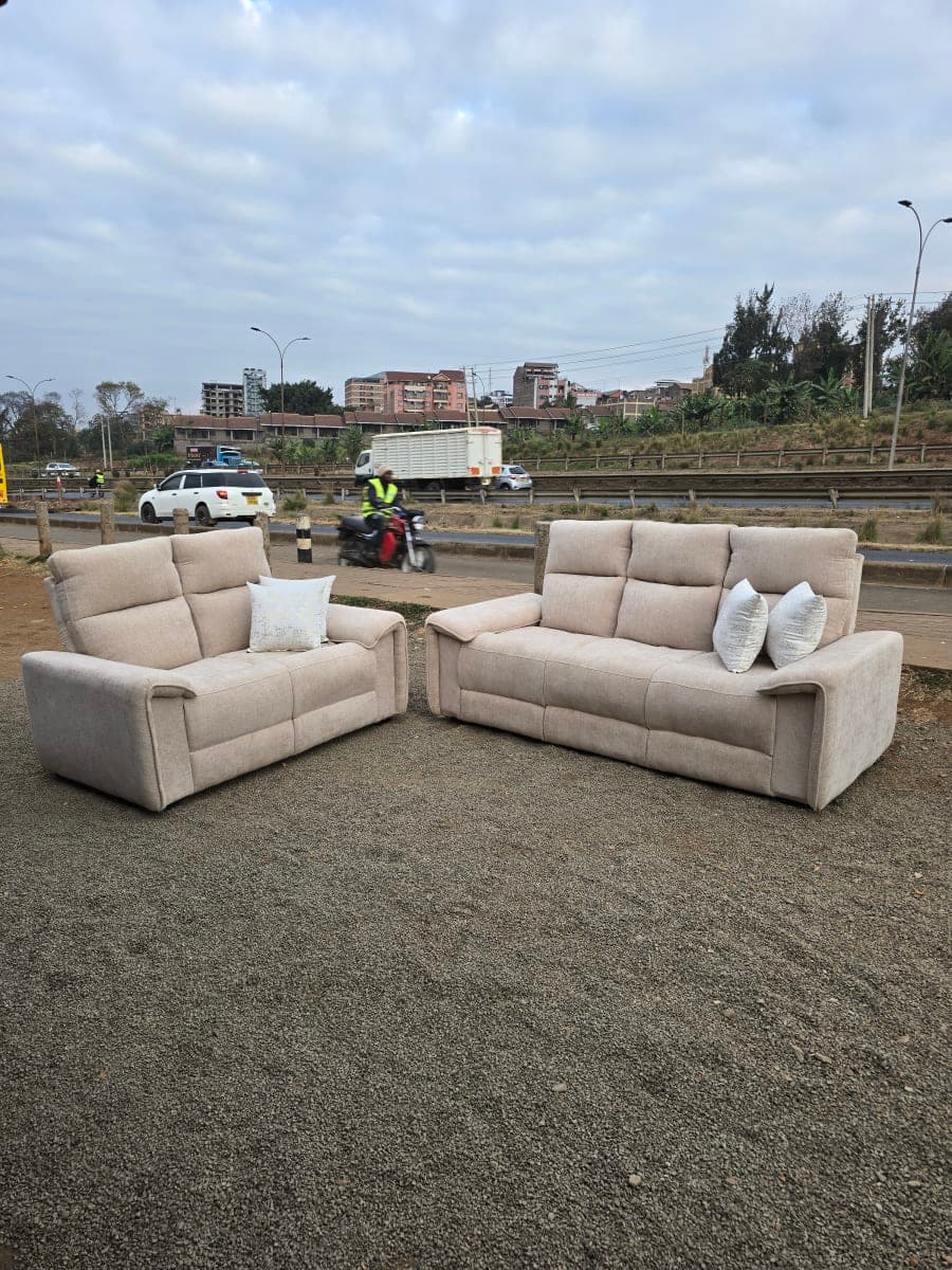 Modified semi recliner