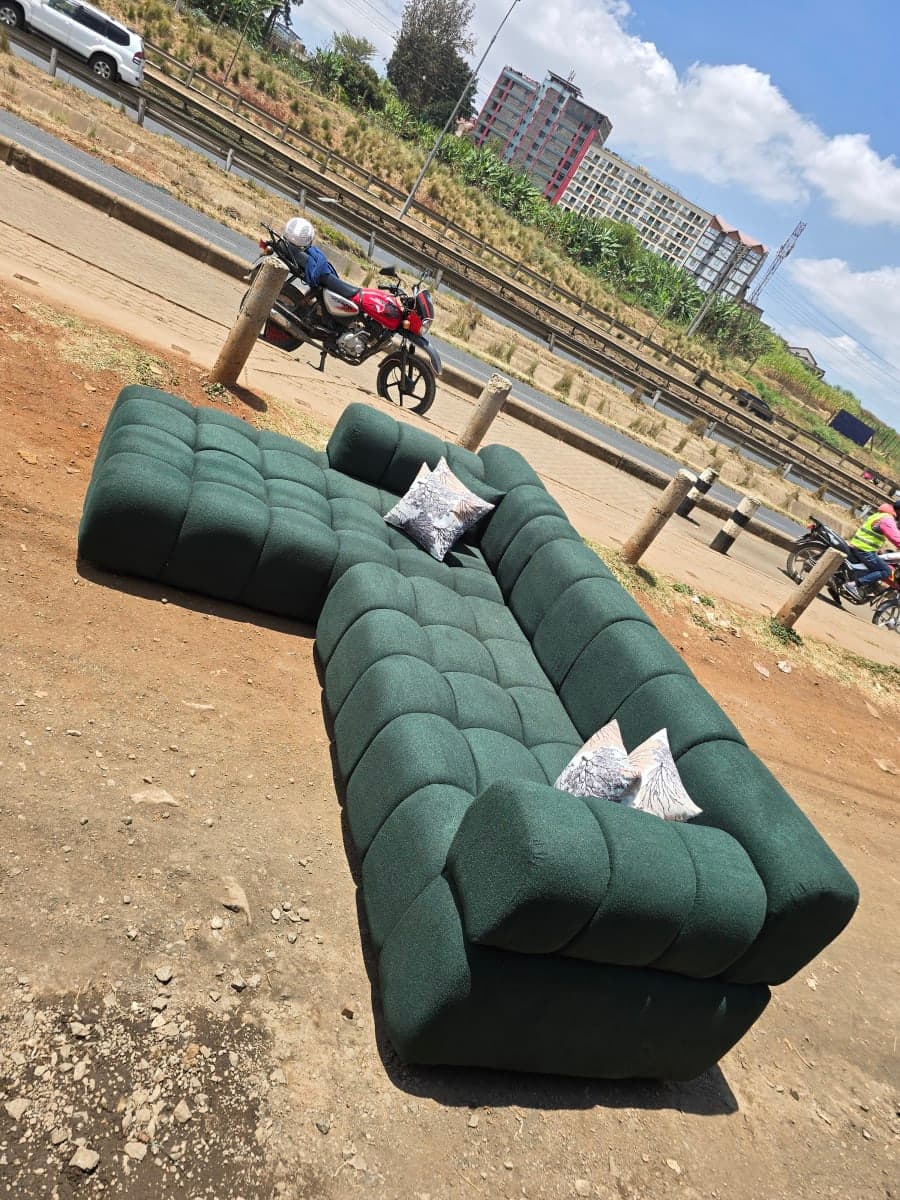 Burble sectional L seats